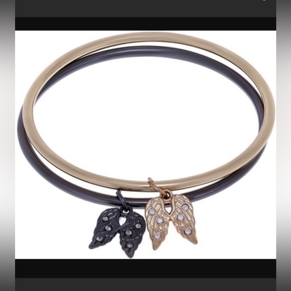 NWT Victoria's Secret Angel Wing Bracelets - Picture 1 of 5